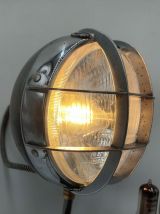 Lampe industrielle, Detournement d'objet