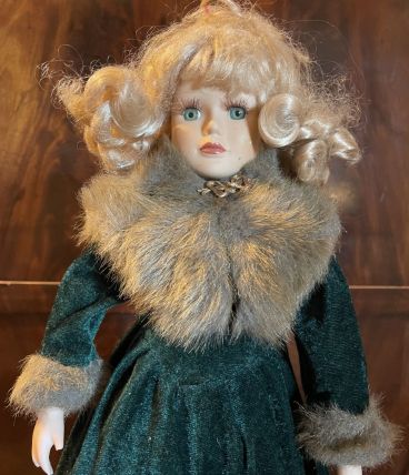 POUPEE JOUET COLLECTION PORCELAINE NEUF  45  CM