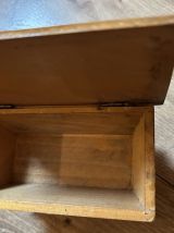 Petit pétrin en bois 