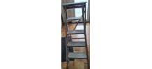 Ancien escabeau en bois 