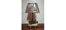 Lampe à poser artisanale recyclage livres