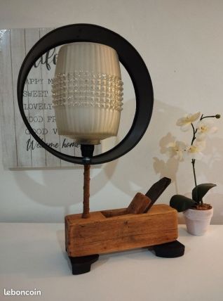 Lampe à poser déco recyclage rabot vintage