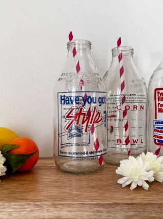 Bouteilles de lait anglaises vintage