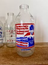 Bouteilles de lait anglaises vintage