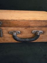 Valise vintage en bois