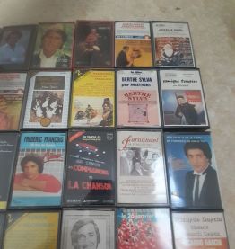 Lot de 34 cassettes audio