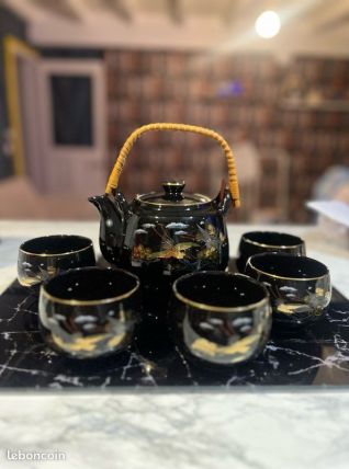 Service à thé japonais en porcelaine