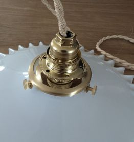 Opaline dentelée vintage