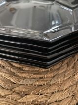 Assiettes noires octogonales années 80.
