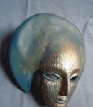 Masque décoratif en terre cuite patinée ,pièce unique