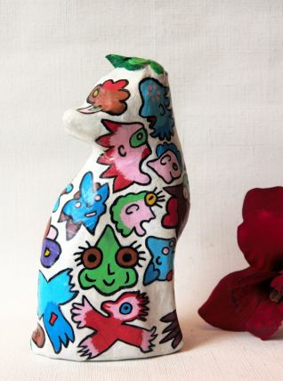 Sculpture chat en papier mâché. 