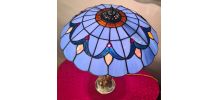 lampe bronze 1900 massif incrusté d emaux  et abajour verre 