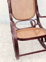 Fauteuil à bascule en bois