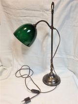 Lampe globe opaline verte