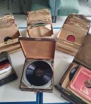 Gramophone COLUMBIA