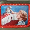 PLATEAU MÈTAL ANNÈE 50/60 ROUGE DAME avec SON CHATON