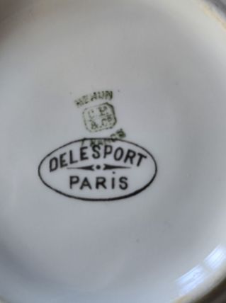 Soucoupe ou sous-verre marquée 3f