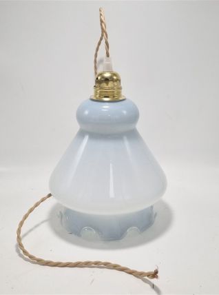 Suspension en opaline