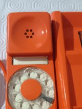 Téléphone à cadran rotatif space age orange de 1977