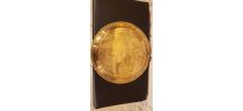 Assiette orientale vintage en laiton