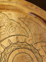 Assiette orientale vintage en laiton