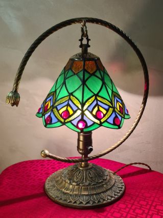 lampe bronze et laiton abat jour verre style tiffany 38x32  
