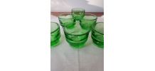 5 verres à liqueur, ou coquetiers, en verre vert, LEVER