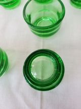 5 verres à liqueur, ou coquetiers, en verre vert, LEVER