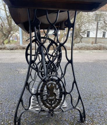 Machine à coudre 19 eme siècle Singer 