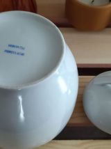 Cafetière et sucrier en porcelaine