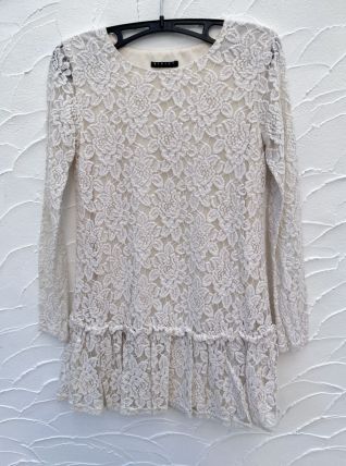 Robe enfant en dentelle crème