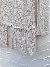 Robe enfant en dentelle crème