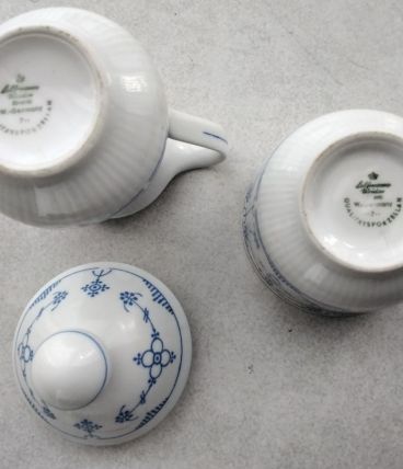 Pot de lait avec son sucrier +couvercle