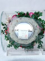 Fleurs naturelles sous verre cylindre - Décoration florale 