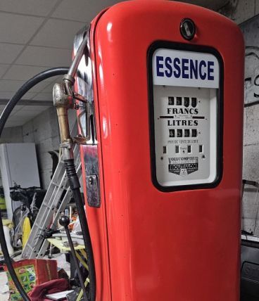 Pompe a Essence Boutillon 1950
