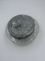 Plafonnier en verre moulé avec relief
