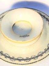 Coupe sur pied faïence ancienne. Porcelaine opaque de Gien