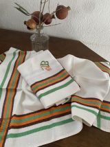 Serviettes de table vintage en orange et vert.