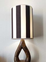 Lampe en céramique brutaliste et abat-jour sur mesure