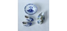 Miniatures vintages sabots et assiette de Delft Hollande. 