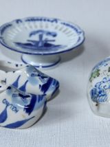 Miniatures vintages sabots et assiette de Delft Hollande. 