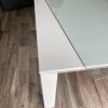 Table carrée aluminium monobloc