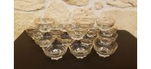 Ensemble de 17 coupelles élégantes lisérés dorés
