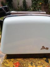 Ravissant Grille-pain VERT D'EAU VINTAGE MADE IN ITALY 