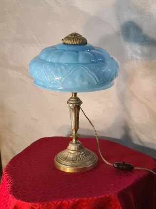 lampe bronze  et opaline bleu 42x24  elec ok ; tres belle 