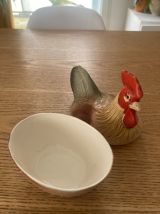 Poule en faience