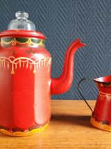 Ancienne cafetière et pot à lait toile émaillée 