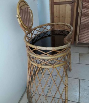 coiffeuse en rotin vintage année 60