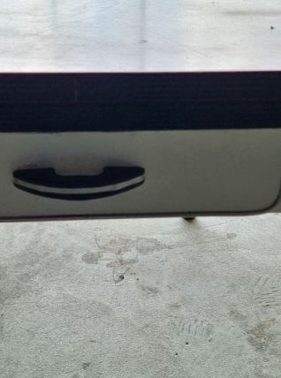 Table vintage formica rouge  pieds chromés+tiroir+ 2 rallong