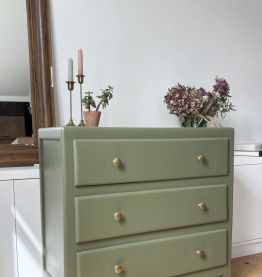 Commode vintage